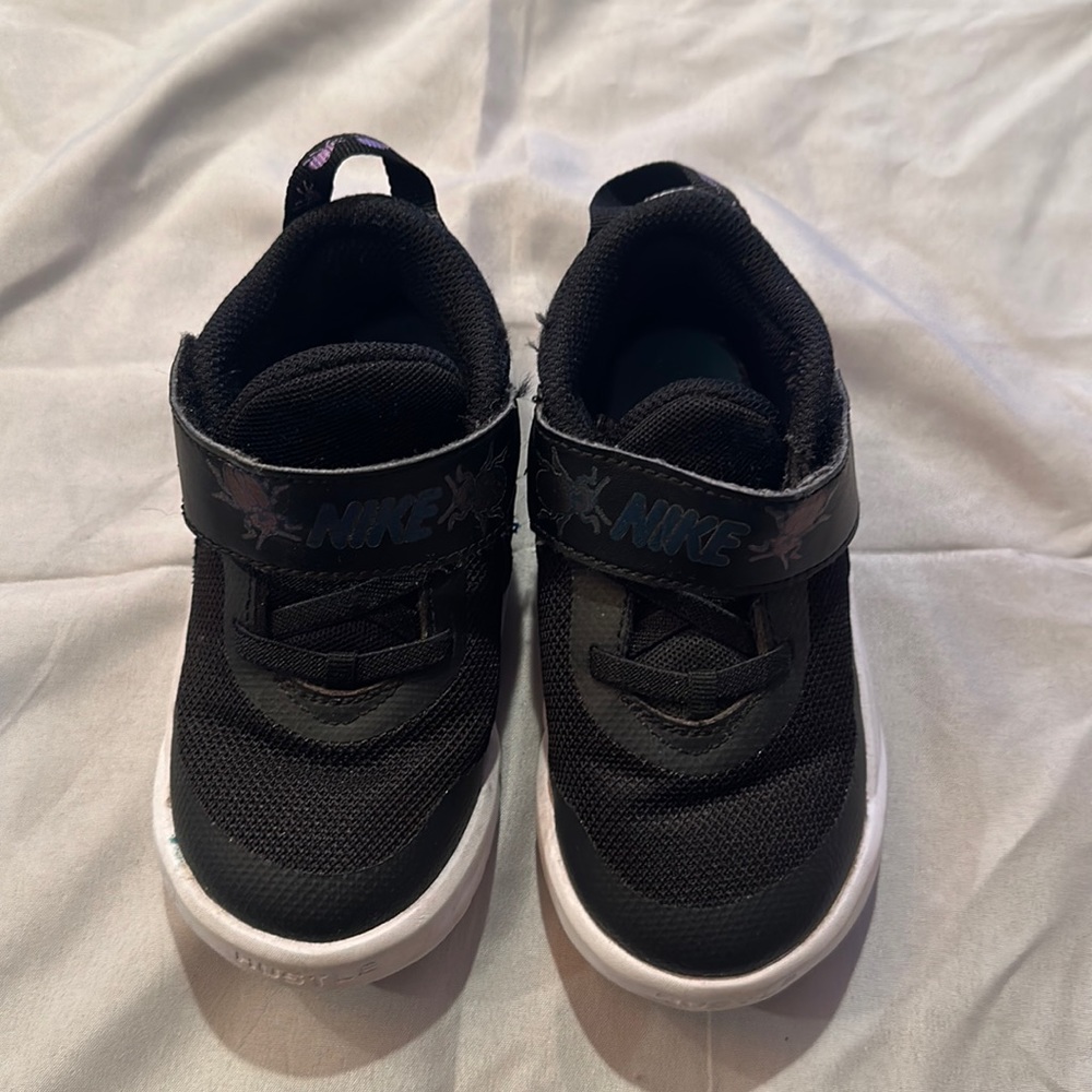 Nike Boys Lil Bugs Sneakers Insects Shoes size 9C